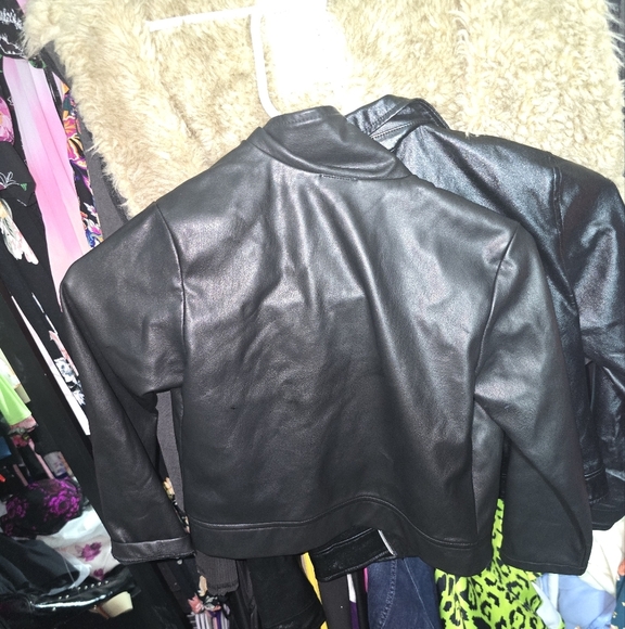 🍁🍂Girls Small (6) Faux Leather Jacket - Picture 3 of 3